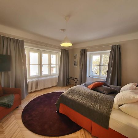 Orange Flat By Grazrentals Highest Standard & Free Parking Dış mekan fotoğraf